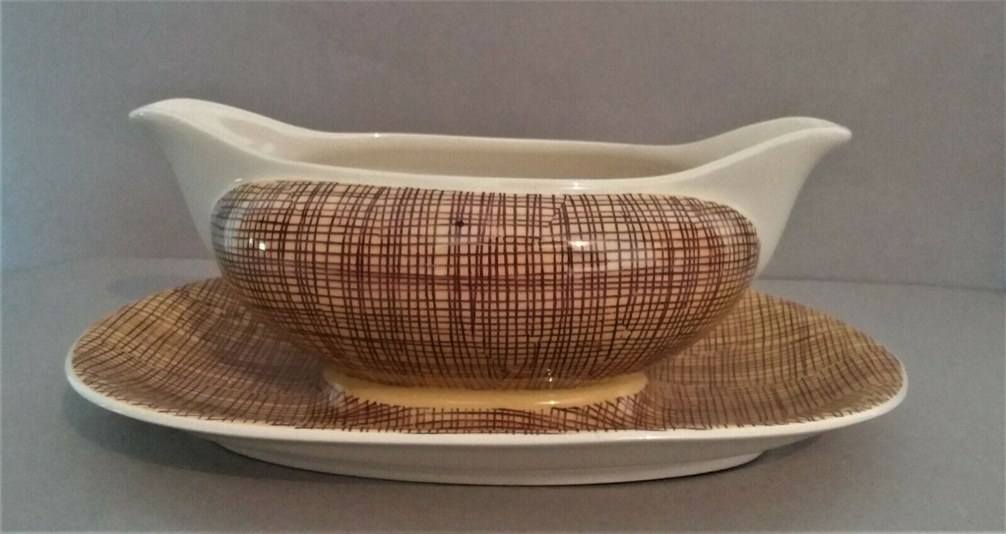 Villeroy and Boch earthenware saucière model Bern 60s