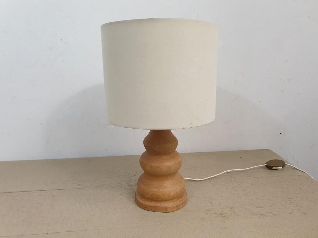 Lampe vintage en bois naturel