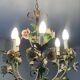 Vintage Italian chandelier in porcelain and tin from the 1950s.