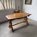 Table artisanale en orme massif, art populaire