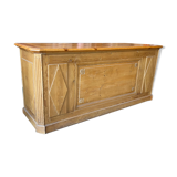 Diamond-paneled bank