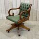 Fauteuil de bureau anglais Chesterfield en cuir vert