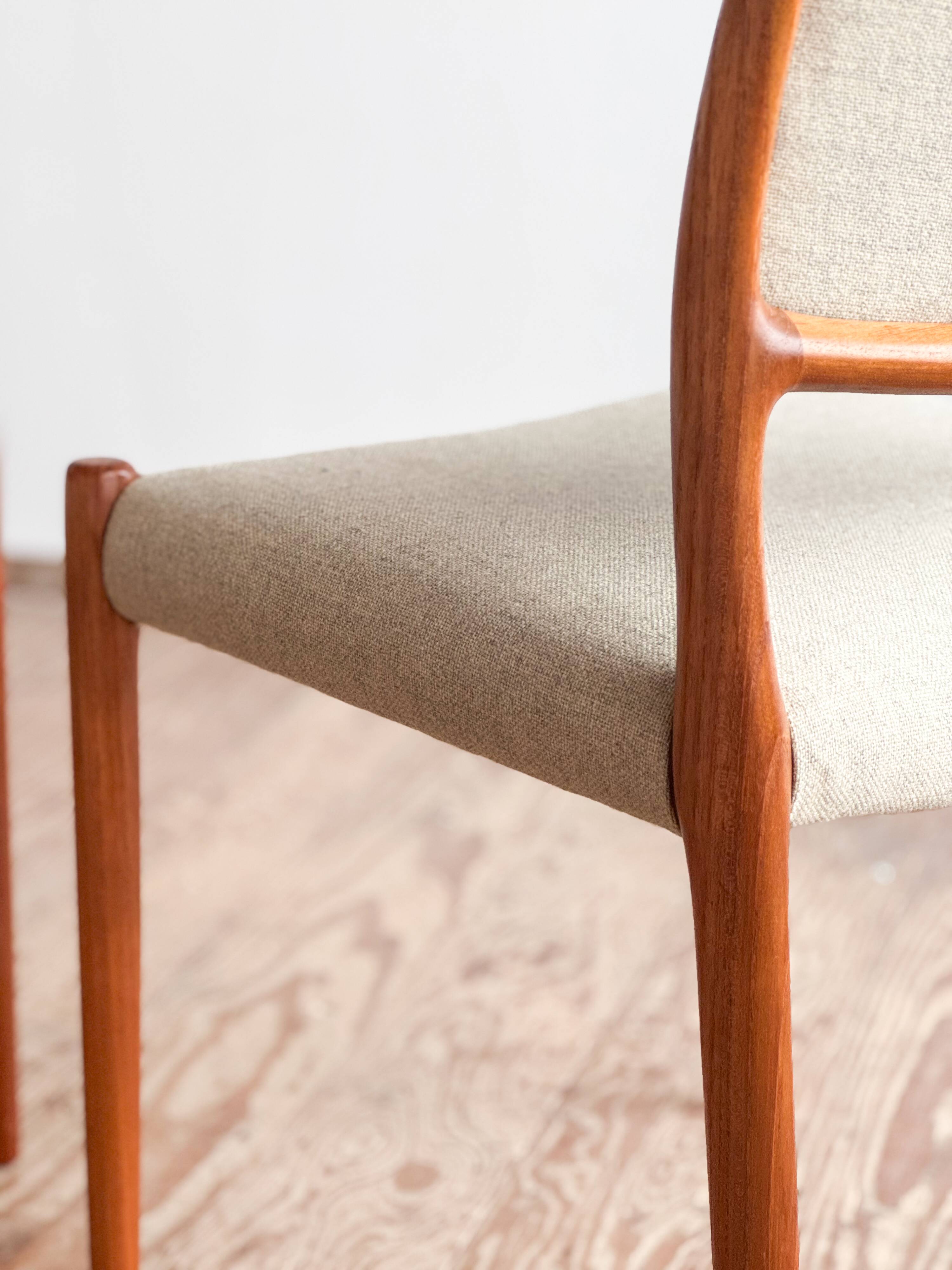 Paire de chaises modèle 80 de Niels O. Møller, Denmark