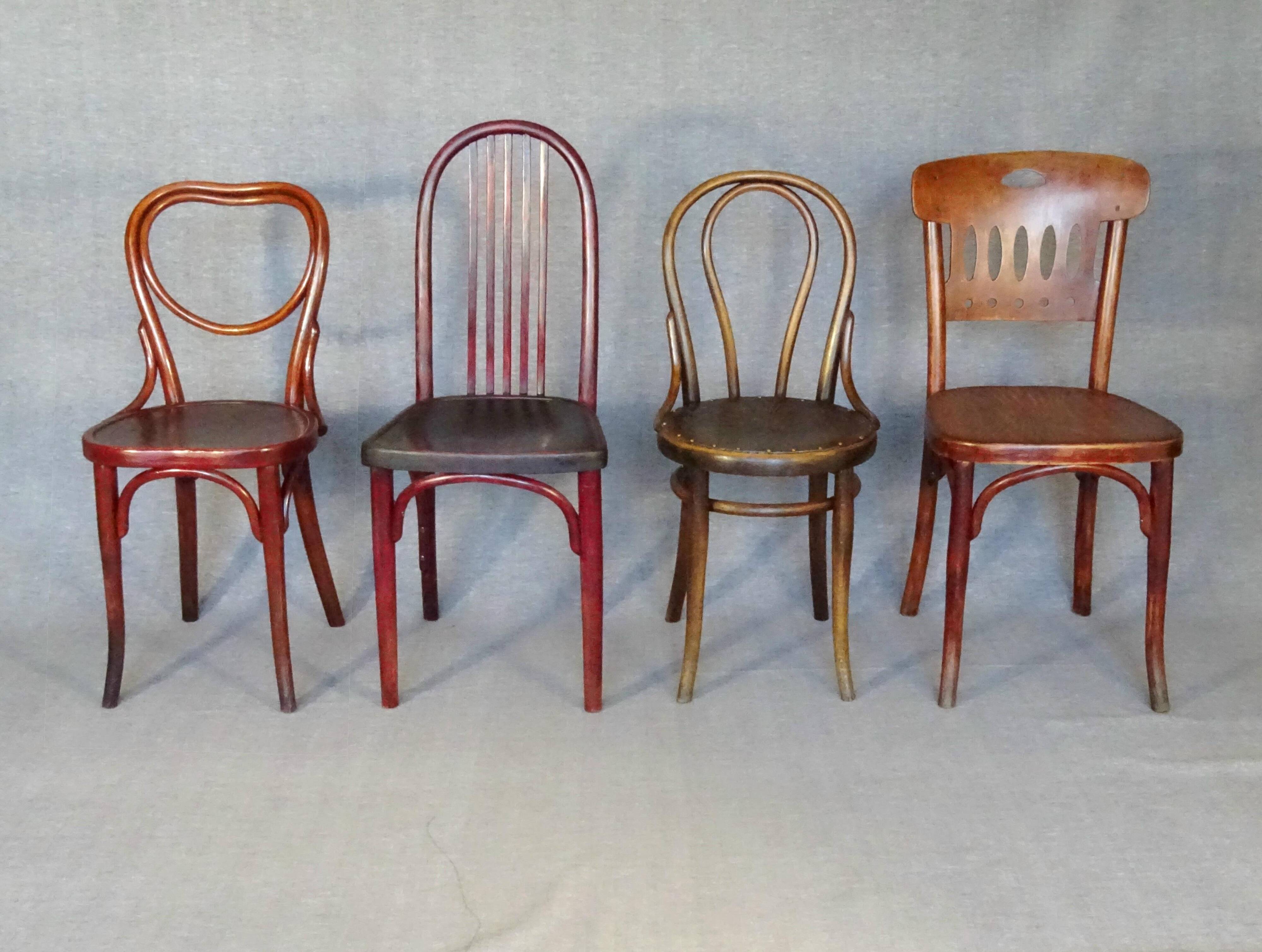 Set of 4 Thonet and Mundus Bistrot chairs 1910 to 1930