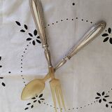 Salad servers in horn and silver metal