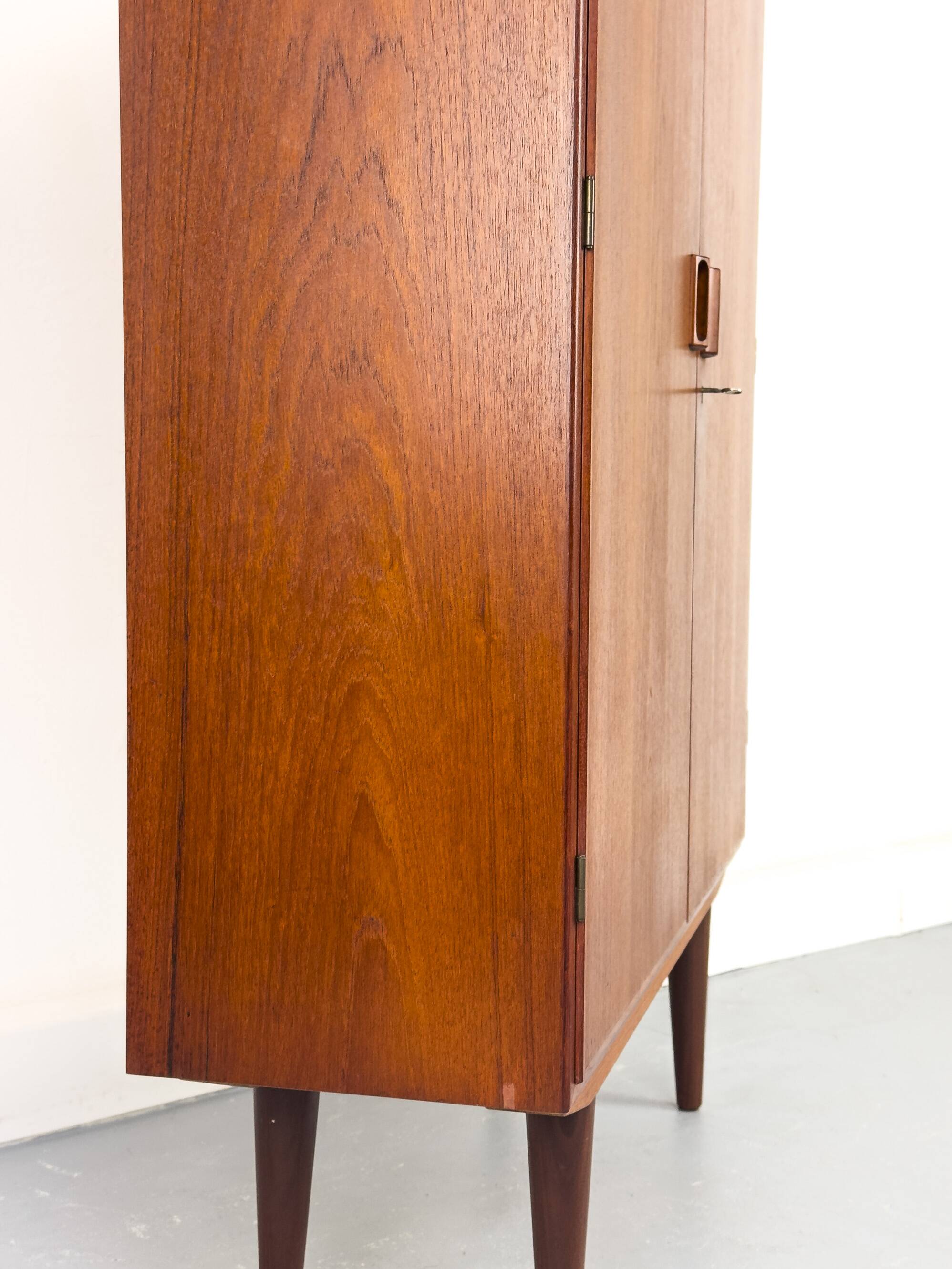 Danish Cabinet in Teak by Børge Mogensen for Søborg Møbelfabrik, 1960s
