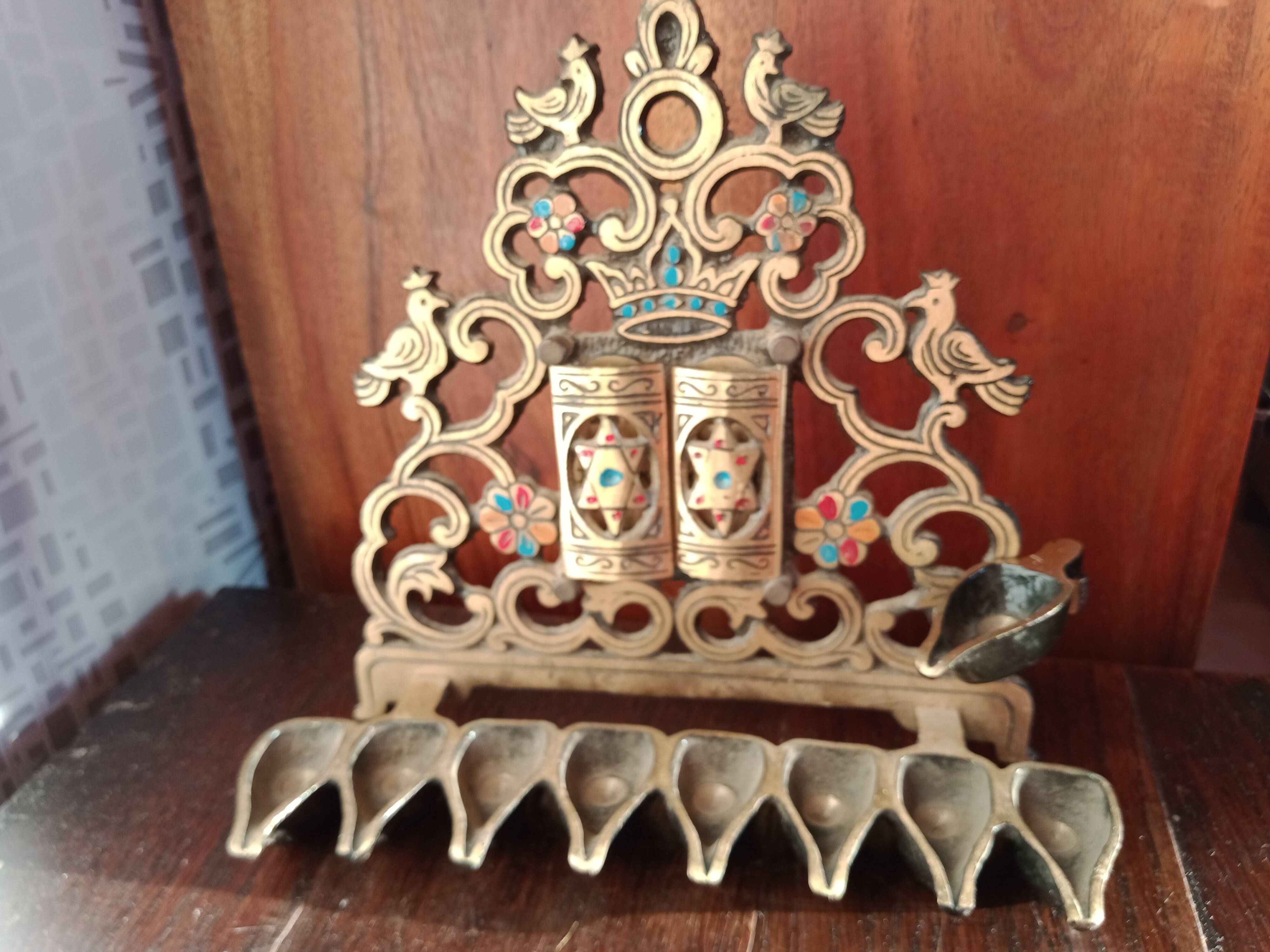 Menorah hanouka à huile bronze ajouré oiseau à couronne wainberg-israël