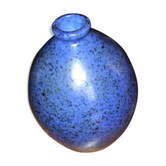 Vase en céramique bleue