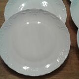 Set of 6 Tharaud Limoges porcelain flat plates. Diameter 21.5 cm