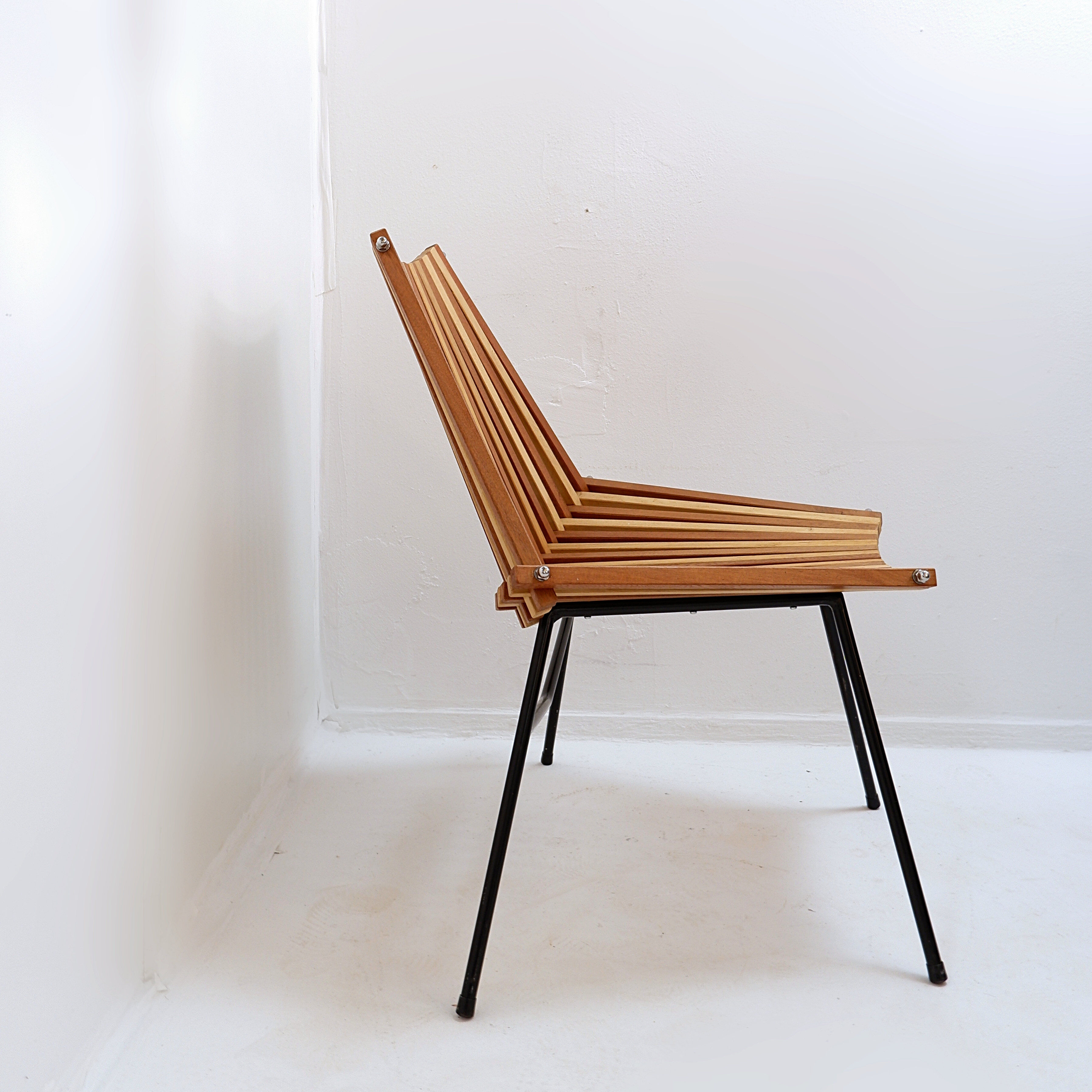 "Slats" chair in the style of Mod. 218 by Dirk Van Sliedregt for Rohé