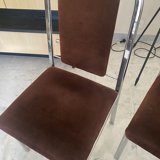 Quatre chaises chrome et velours ras marron design 70