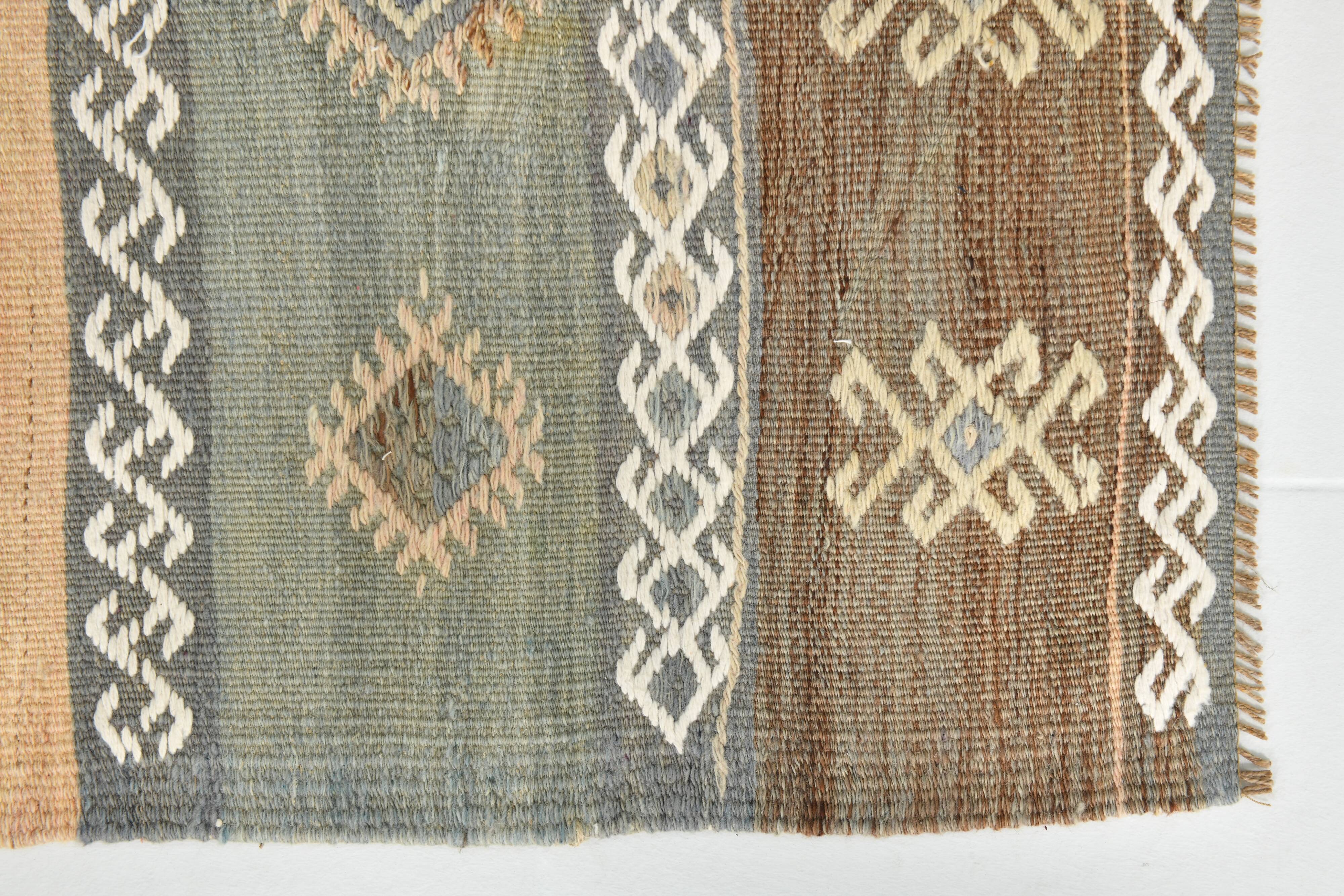 Tapis Kilim vert et crème 2x6, 63x180 cm