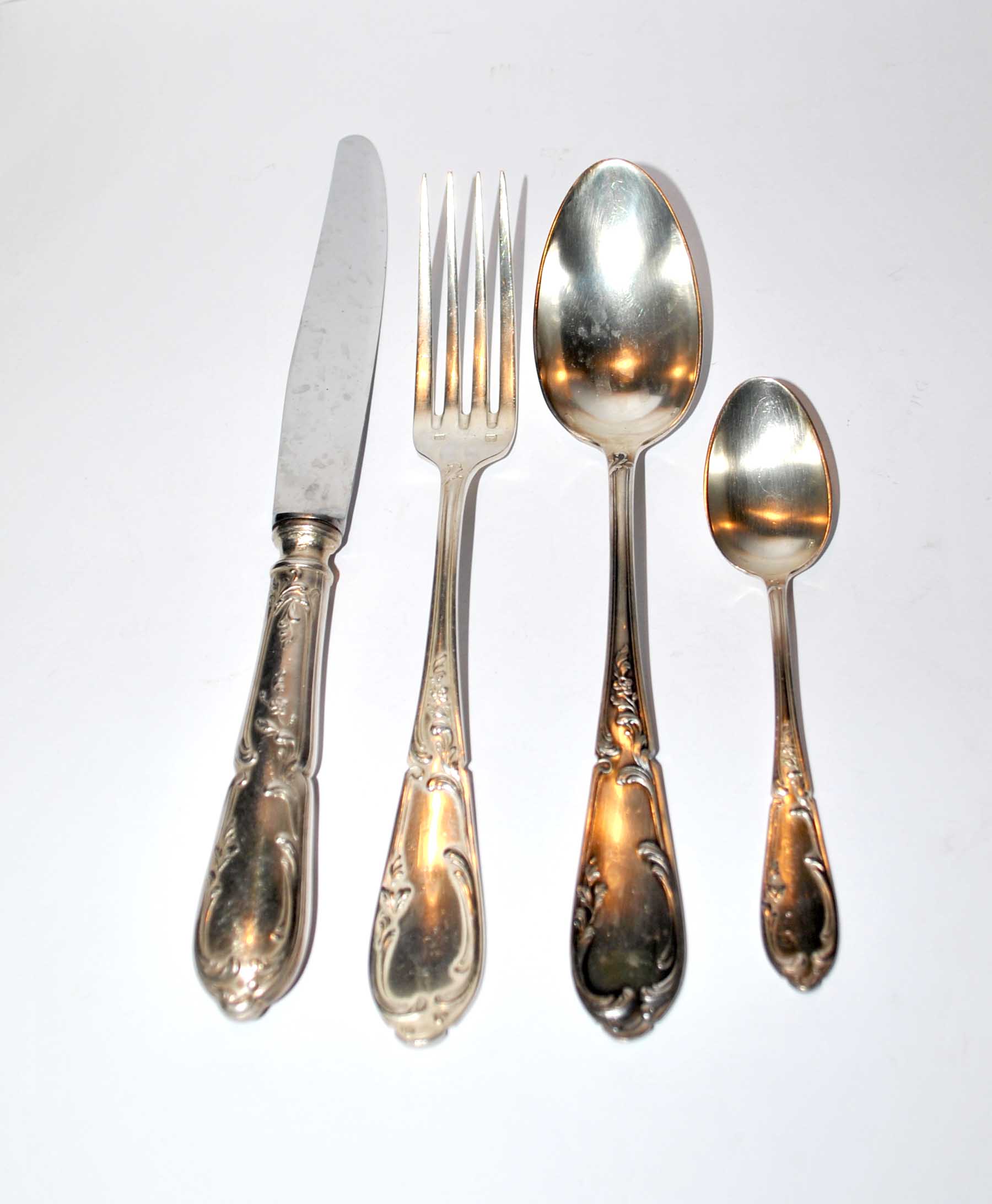 Housewife 48 vintage table cutlery in silver metal sfam - knife spoons coffee fork x12