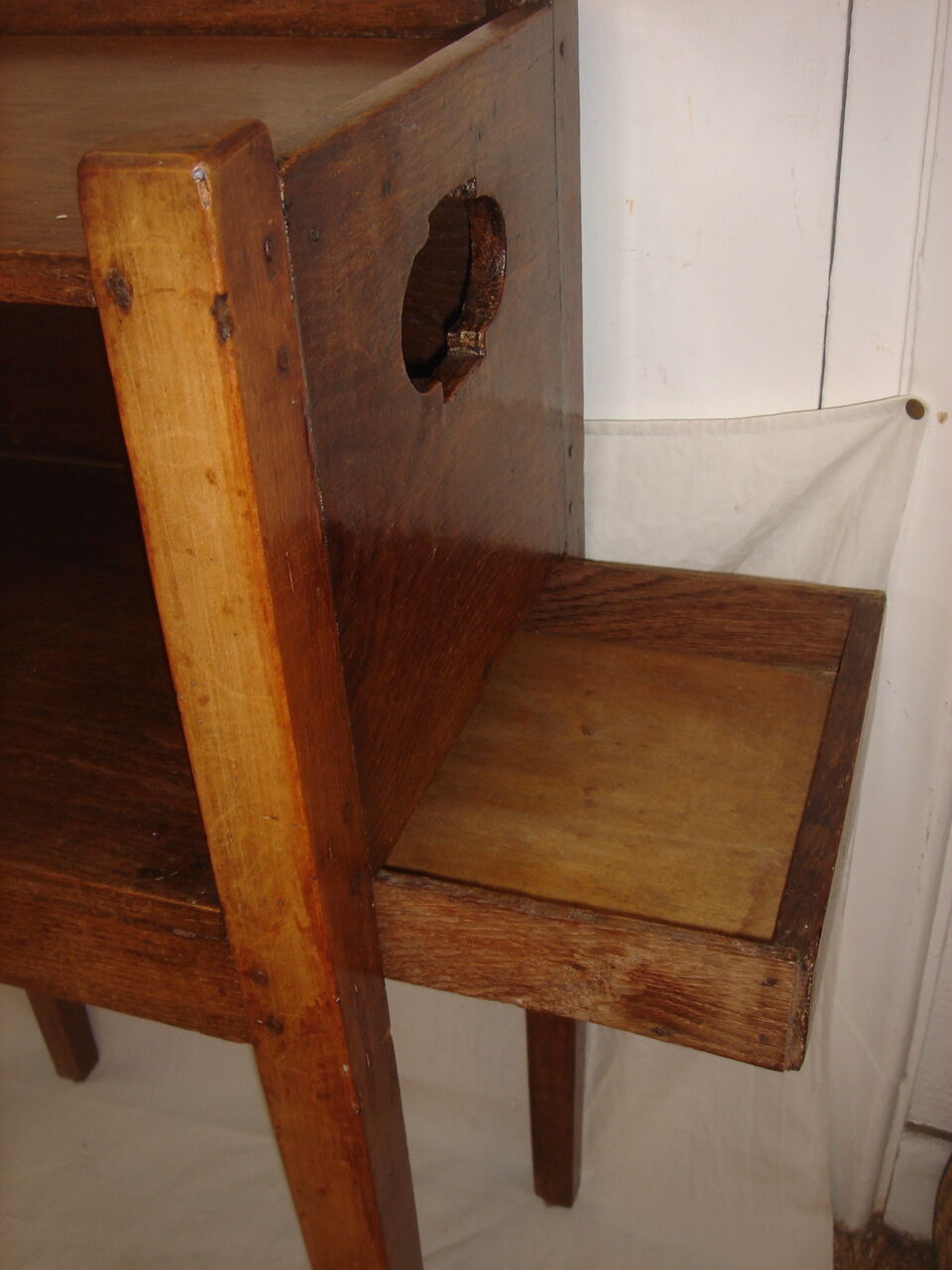 Table d'appoint, chêne avec tiroir secret, 1950