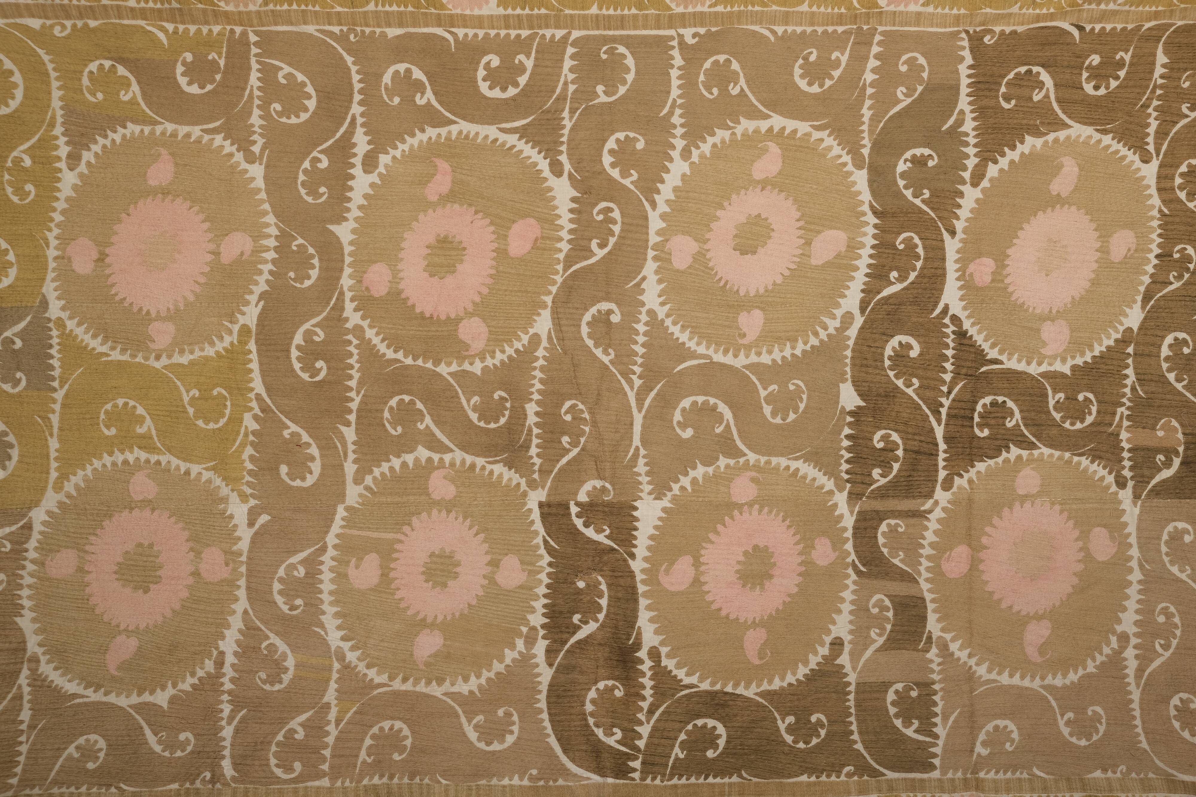 Suzani tapestry 225x350 cm