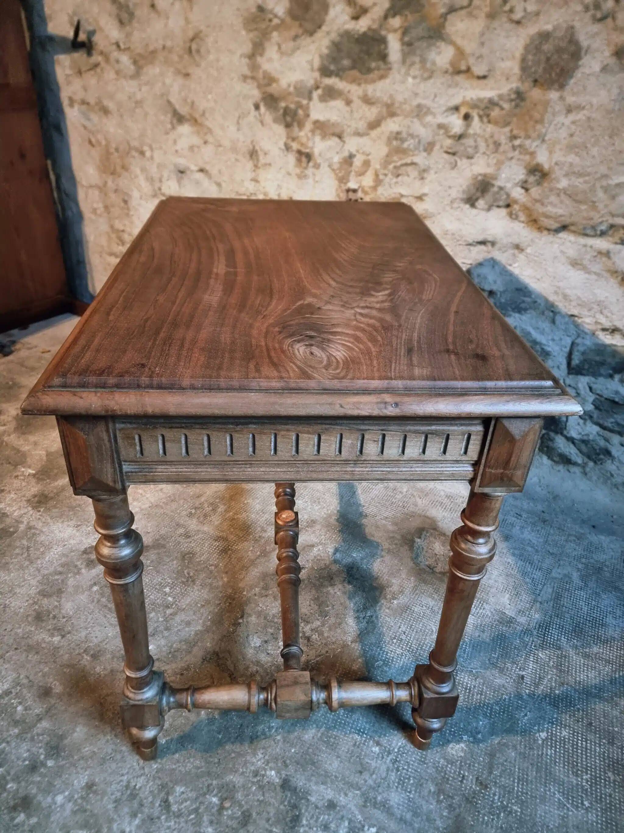 Vintage French writing table in walnut, 1930s.