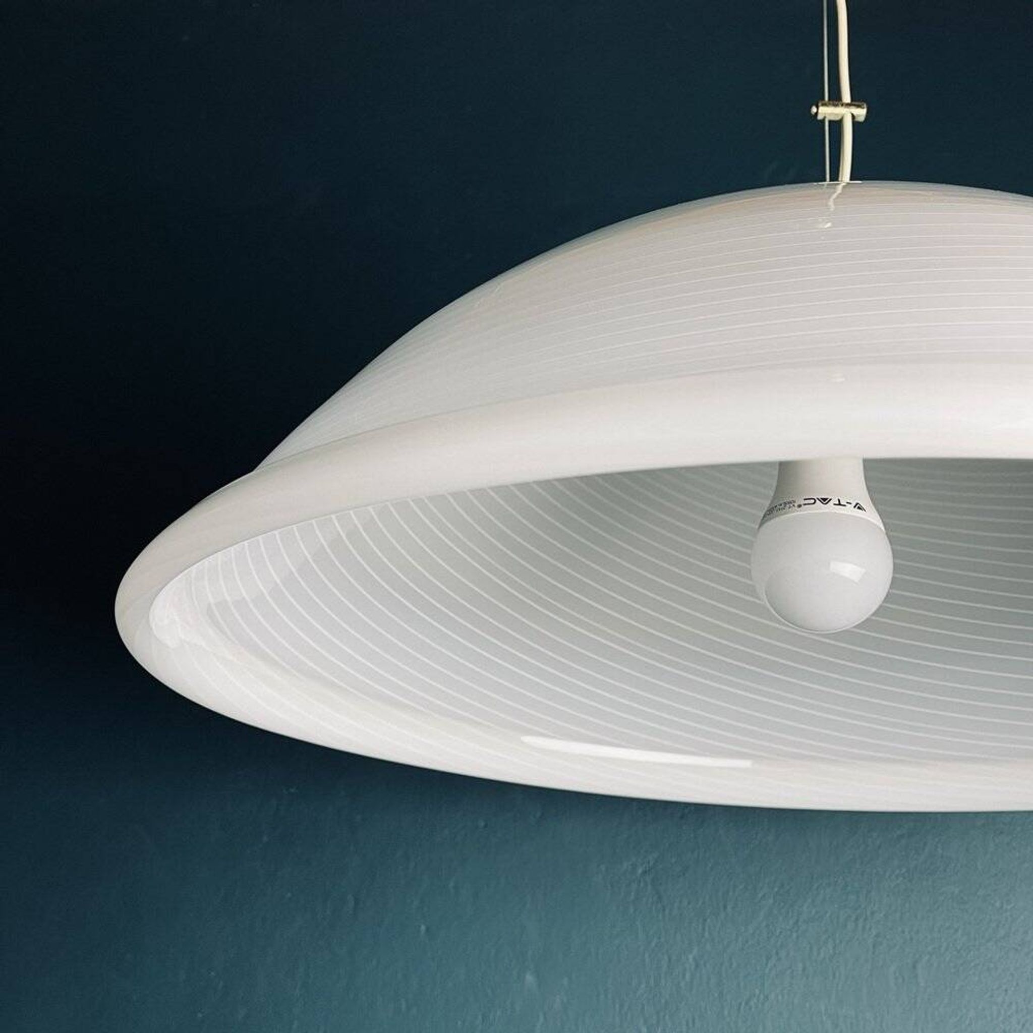 Large swirling Italian Murano glass pendant lamp, 1980s.