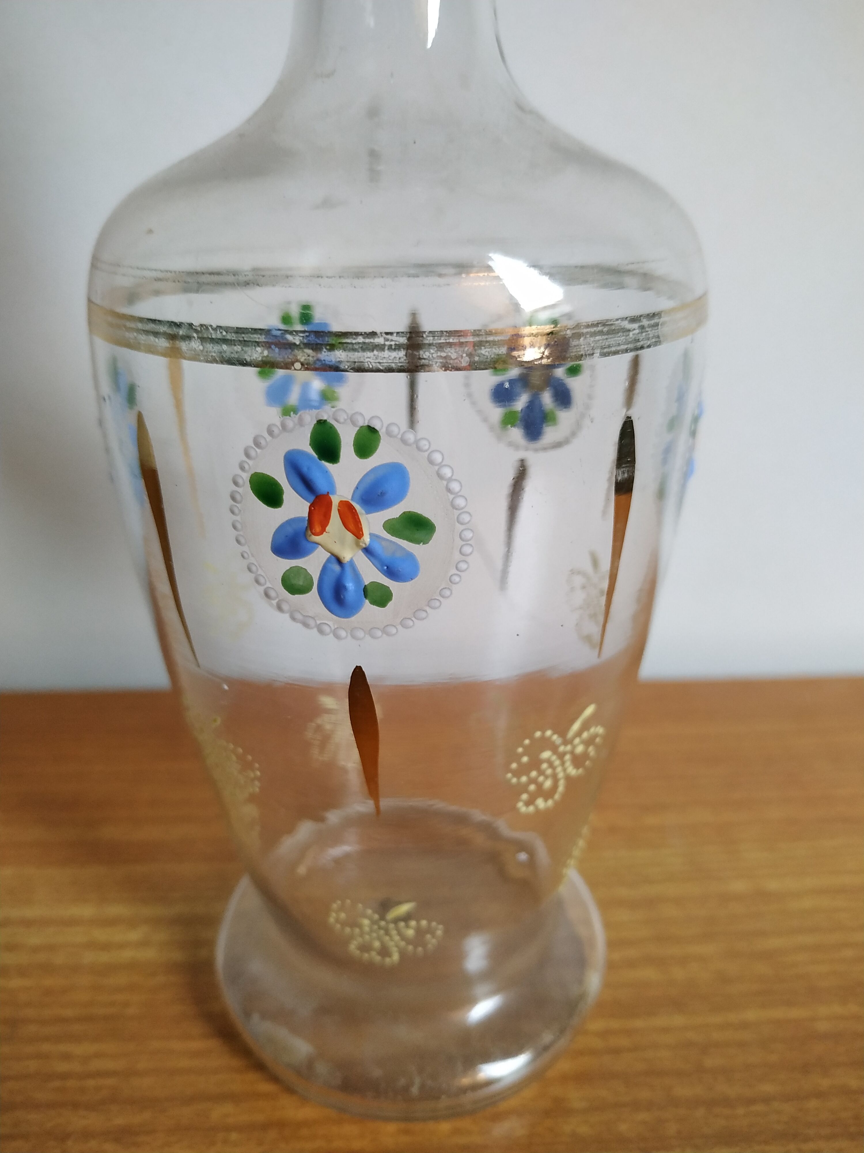 Enamelled glass carafe