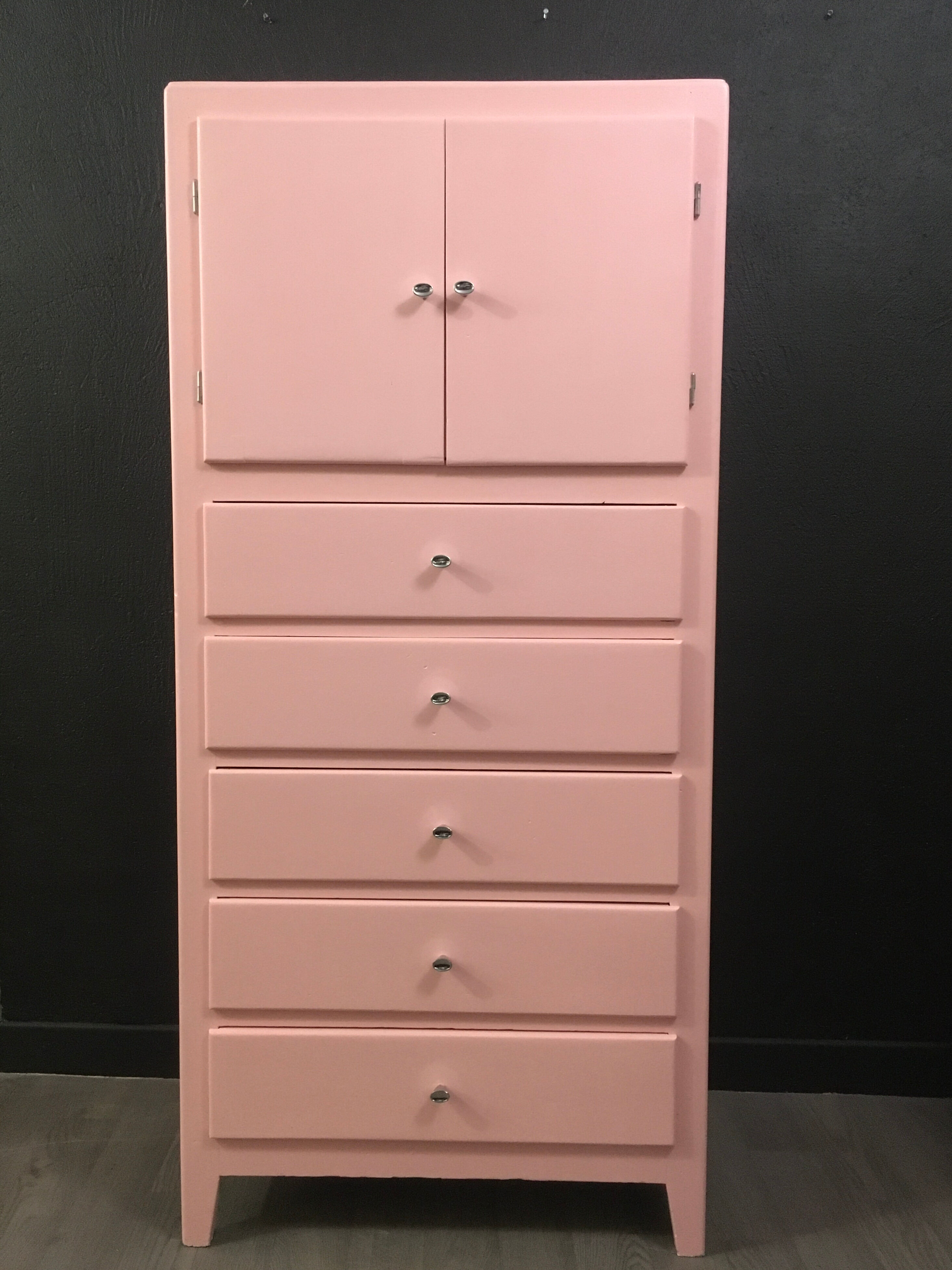 Armoire à tiroirs roses Selency