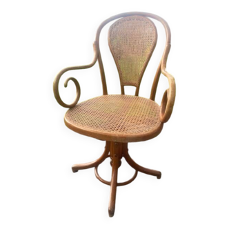Barber chair