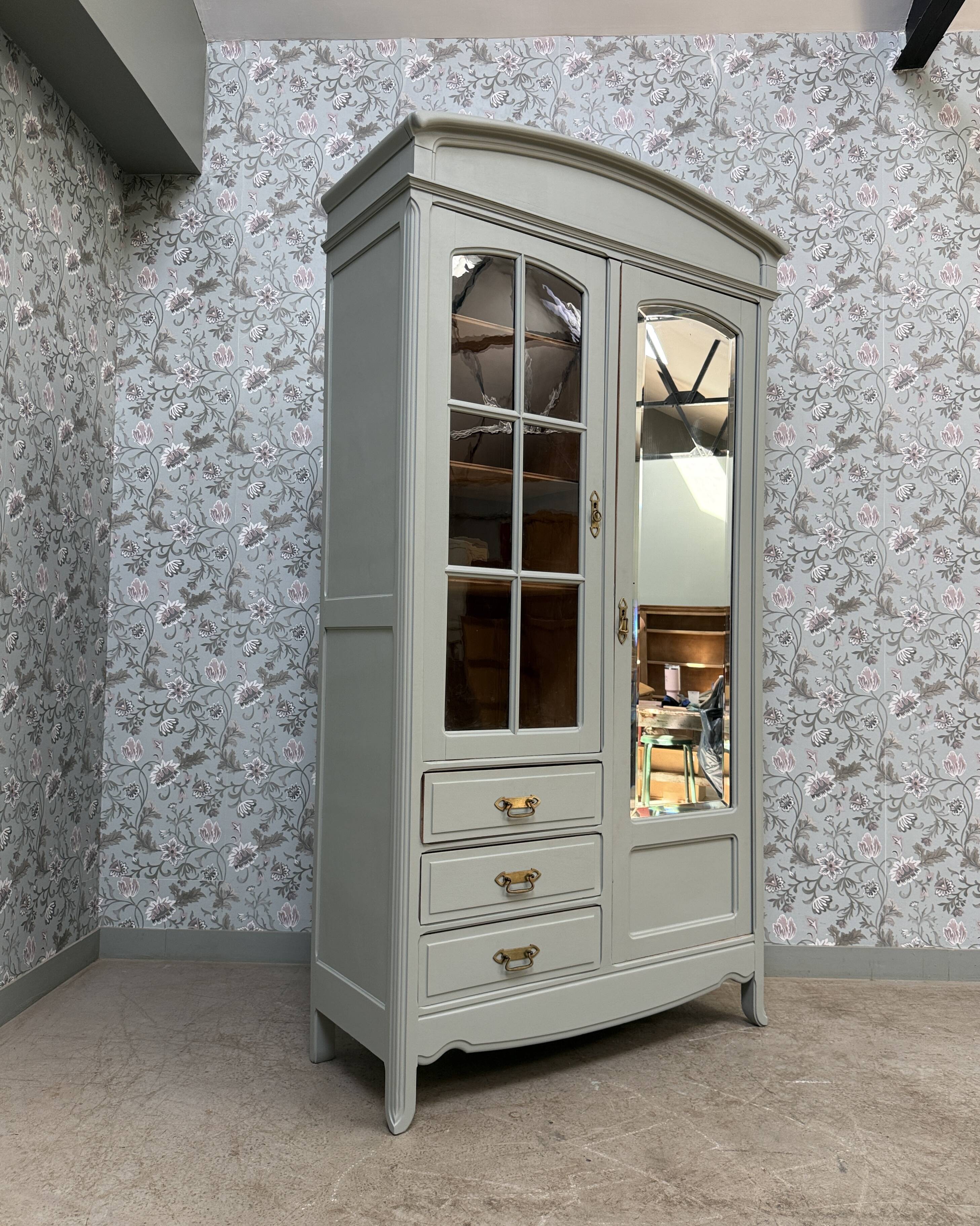 Large Art Nouveau wardrobe (renovated)