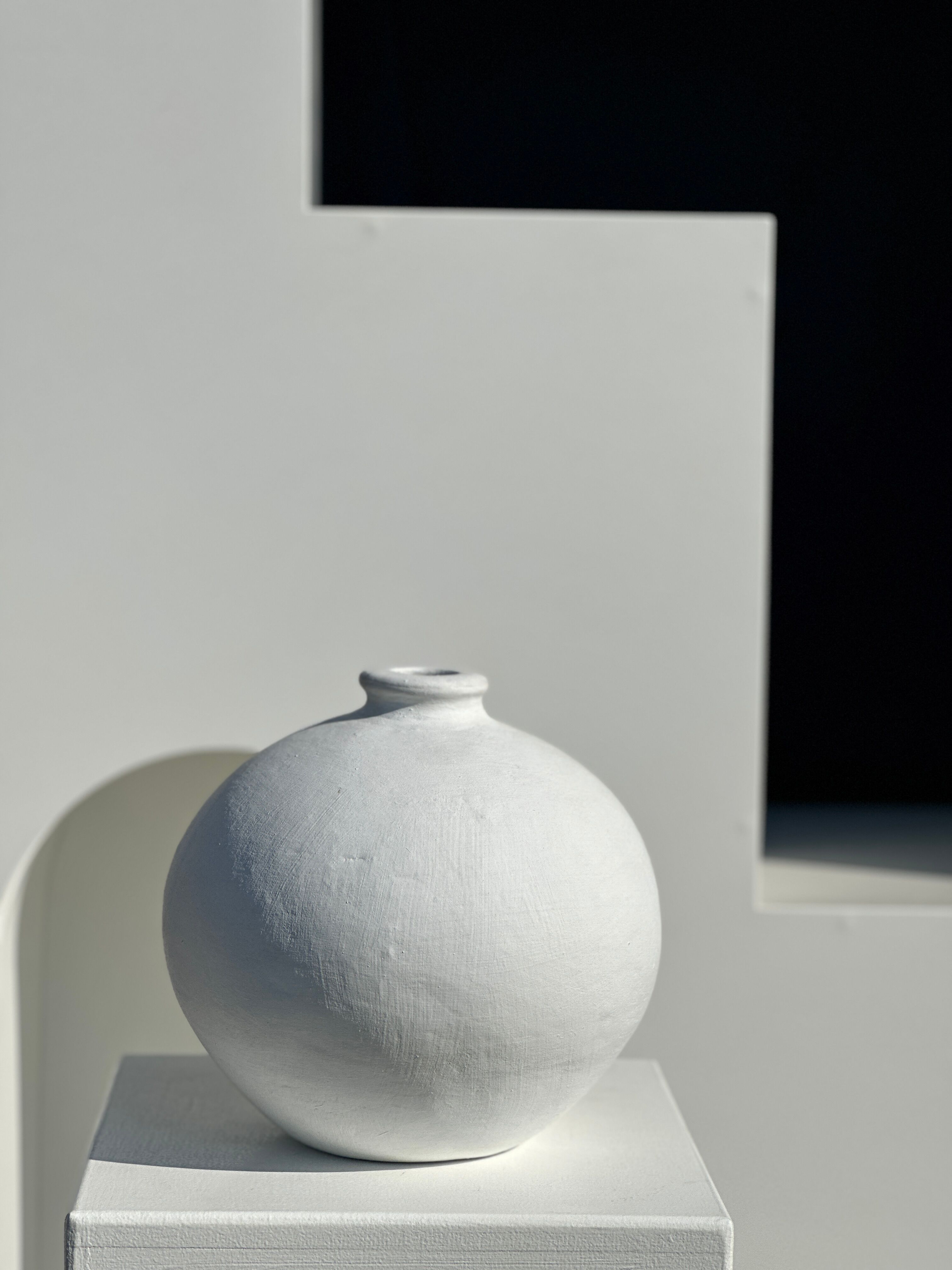 Handcrafted terracotta ball vase painted white H:24 D:26