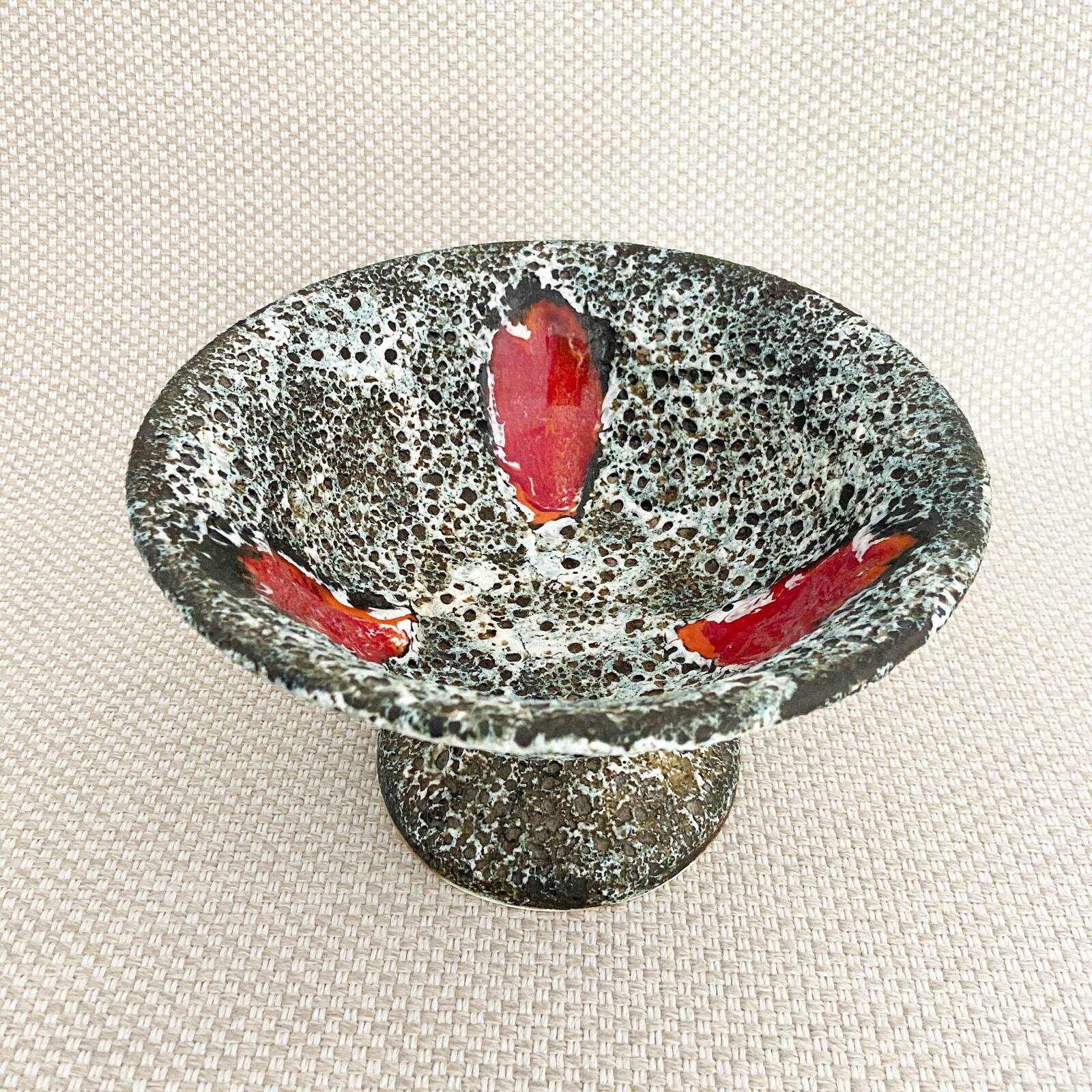 Coupe, vide-poche Fat Lava vintage de Vallauris