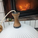 Suspension vintage en opaline plissée et bois