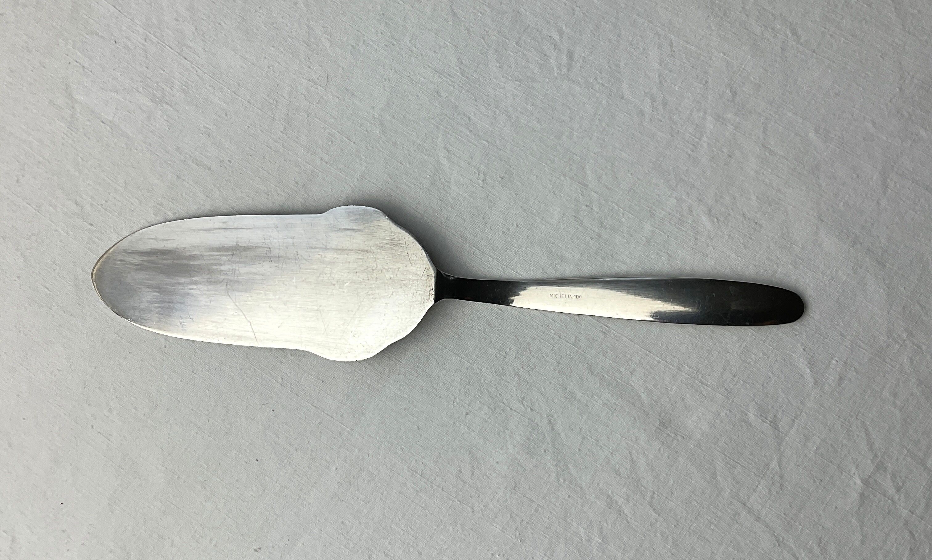 Old Michelin plated silver pie shovel 100
