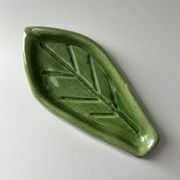 Green leaf tray