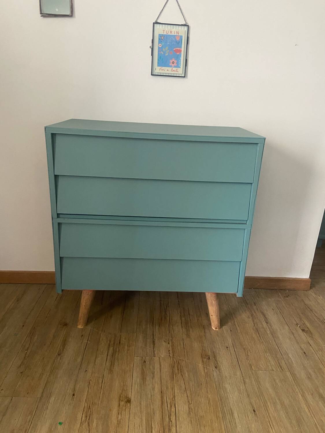 Scandinavian chest of drawers