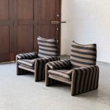Set of 2 easy chairs 'Maralunga' by Vico Magistretti