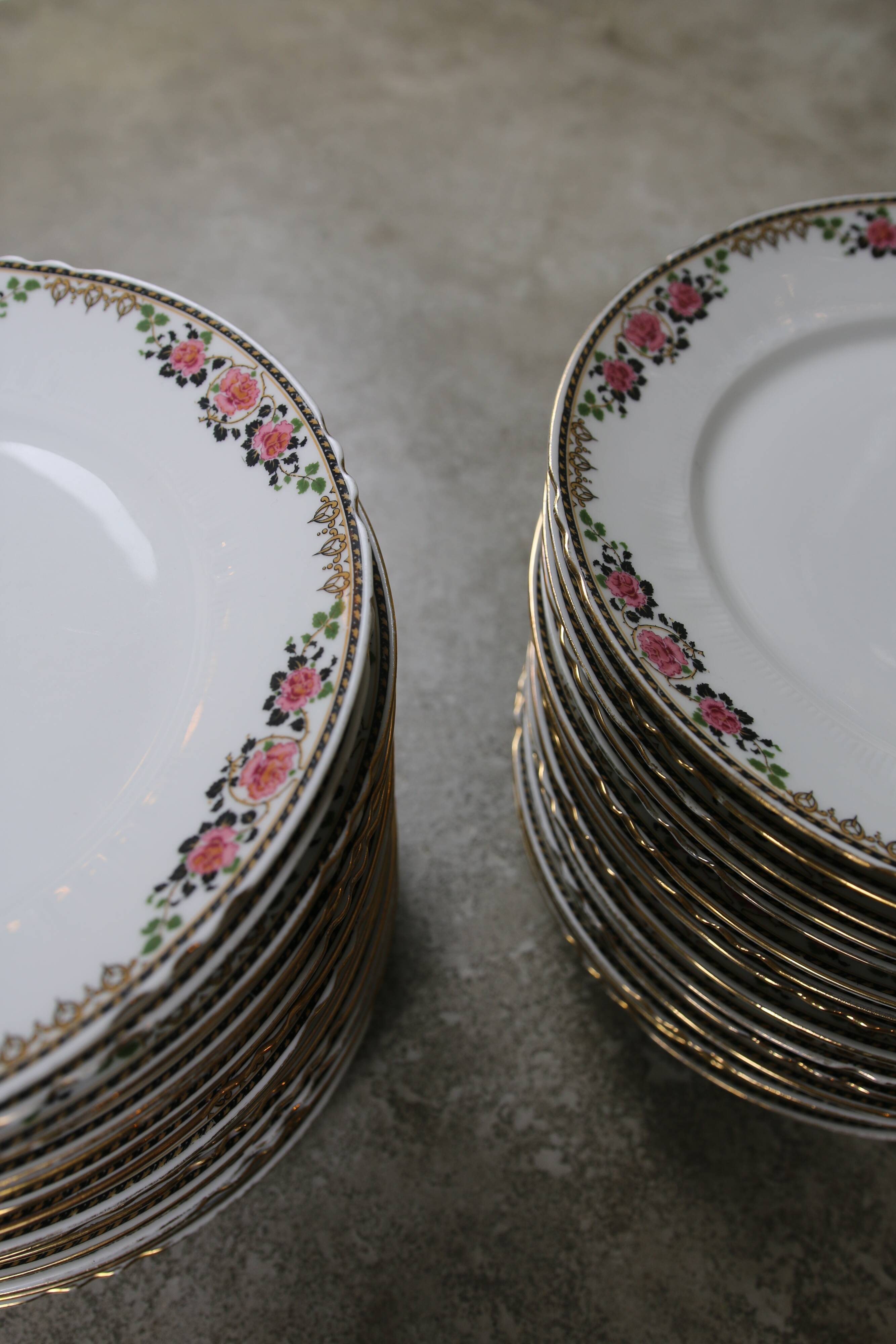 66-piece Limoges porcelain service, mid-20th century