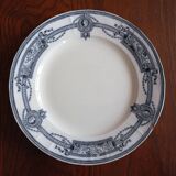 Flat plate in ironstone "Medallion" blue from St Amand and Hamage