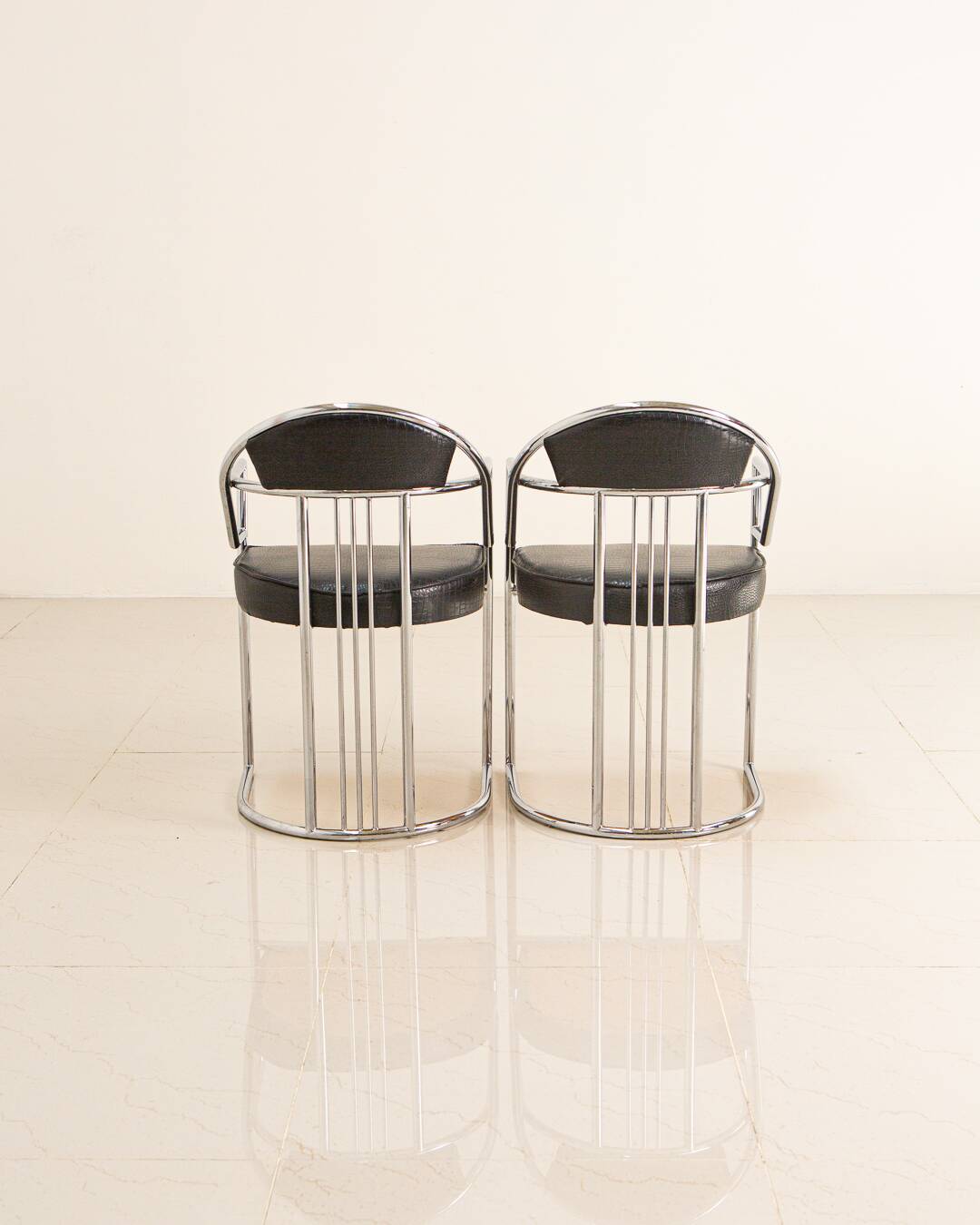 4 Italian chairs in imitation crocodile leather from the 80s