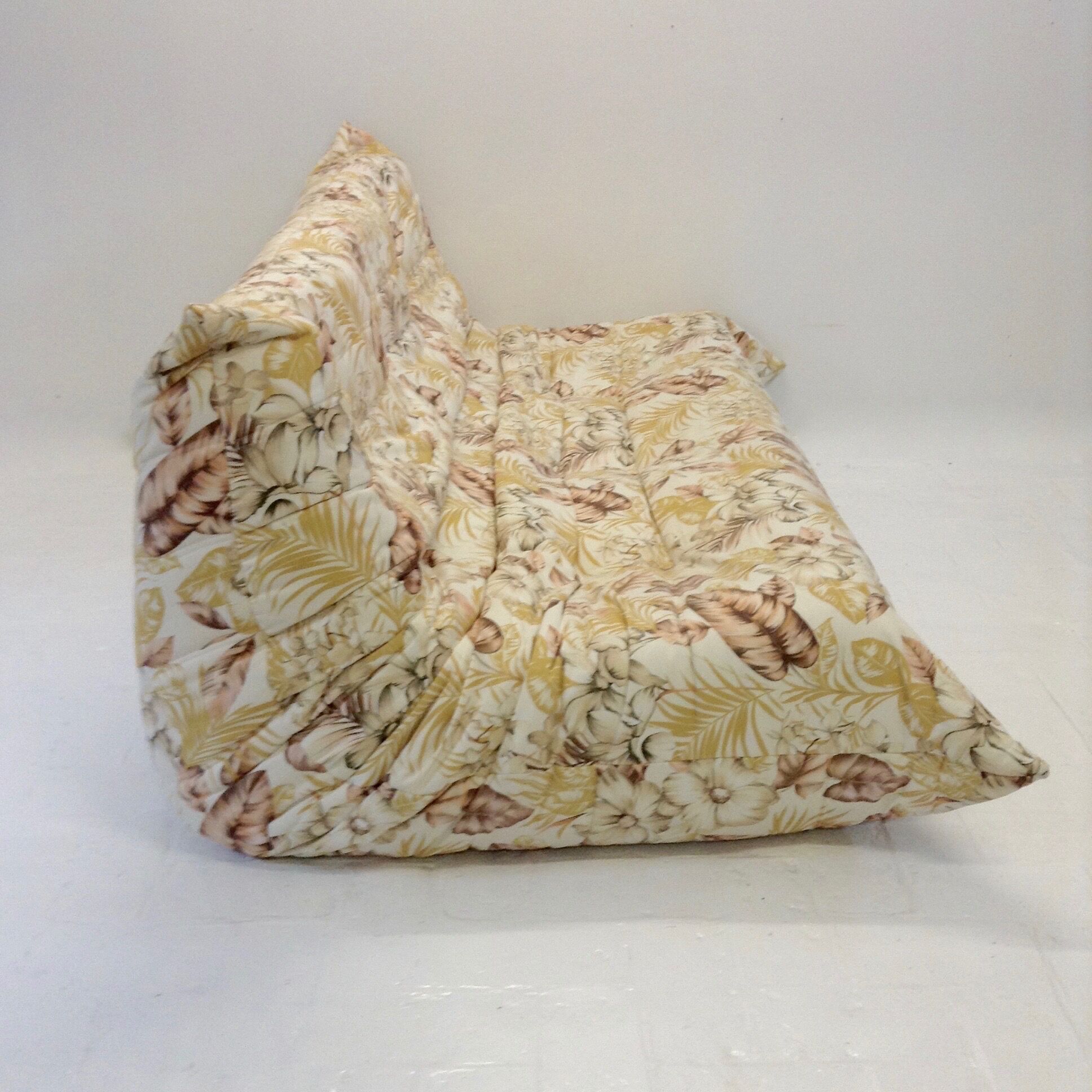 Togo sofa, Ligne Roset