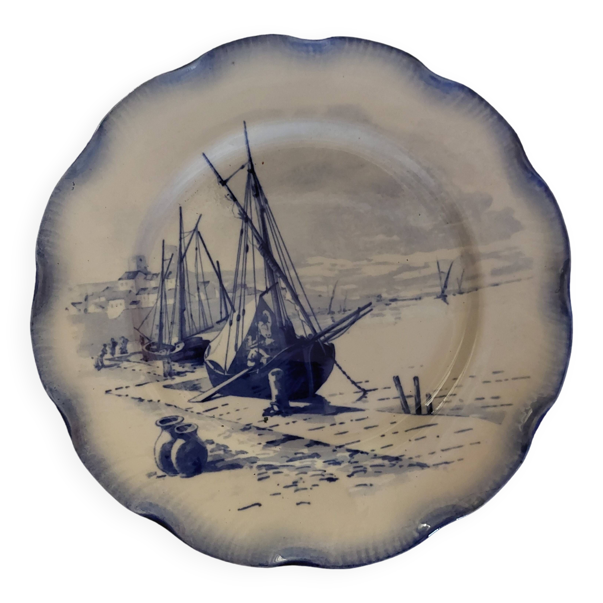 Sarreguemines earthenware plate with Marine decor late 19th century early 20th century