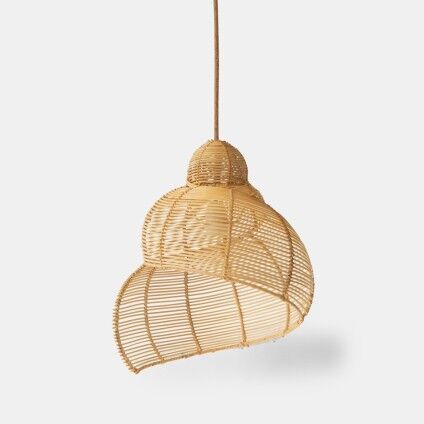 Rattan shell pendant light