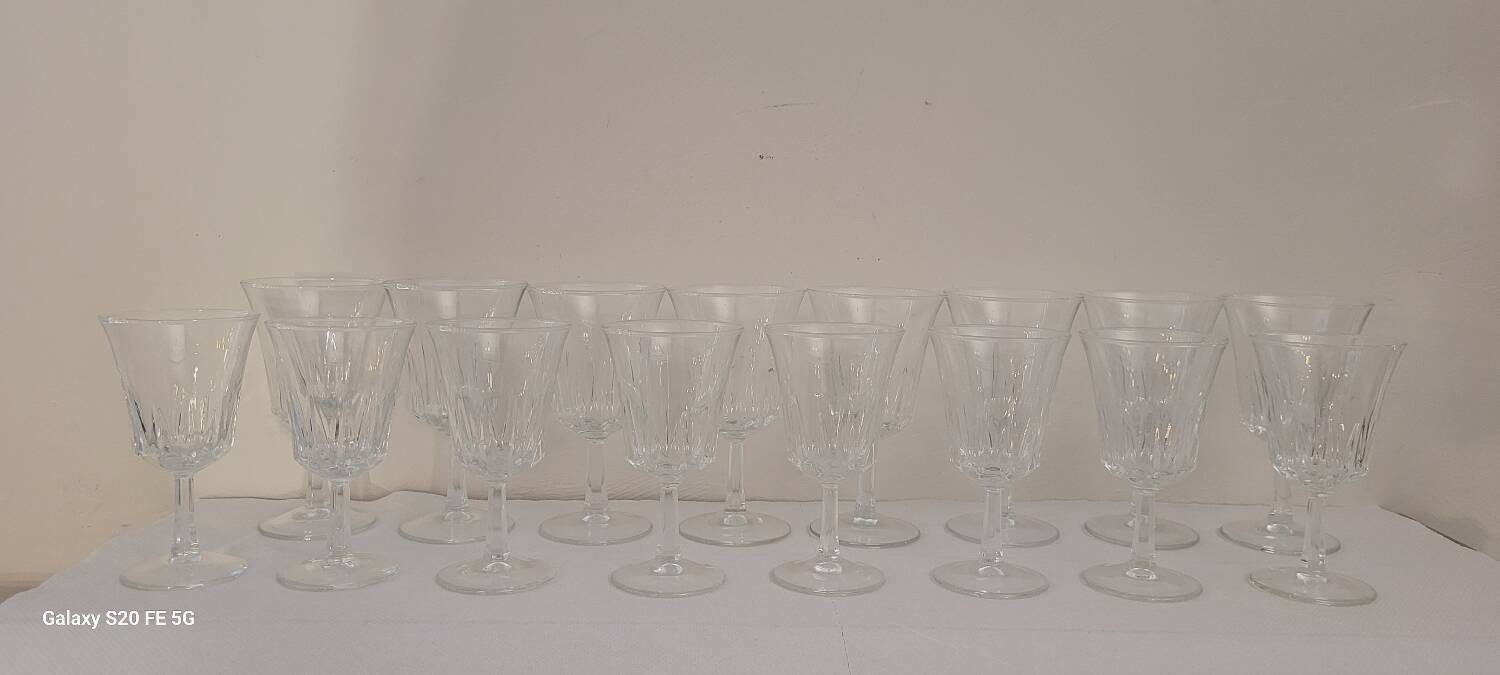 70's water glasses and wine glasses set
