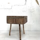 Billot primitif en bois brut