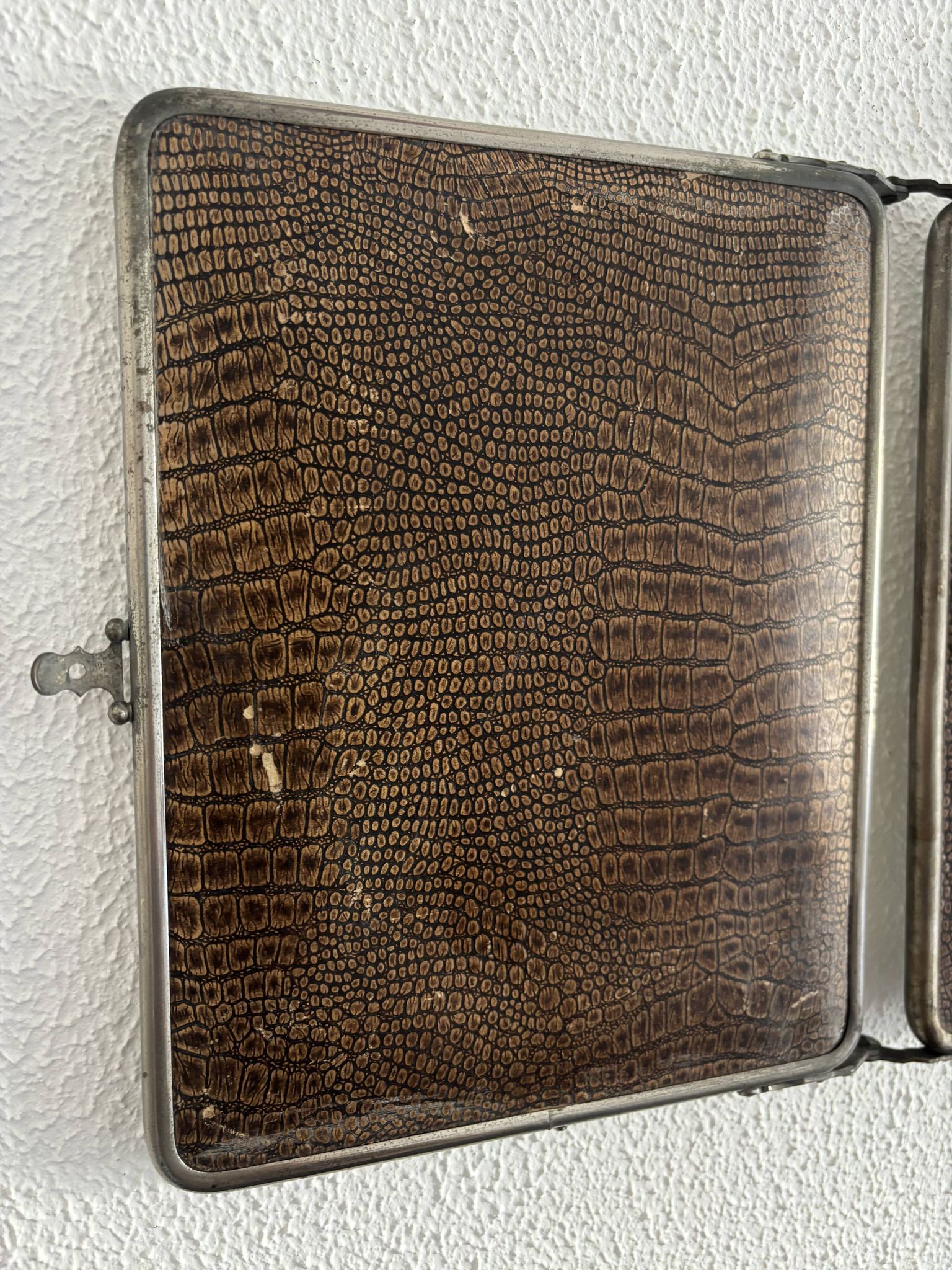 Vintage 1930s triptych barber mirror registered G.B Paris - 28 x 69 cm