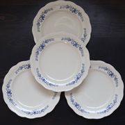 4 assiettes plates vintage en faïence banche et bleue - Décor fleuri