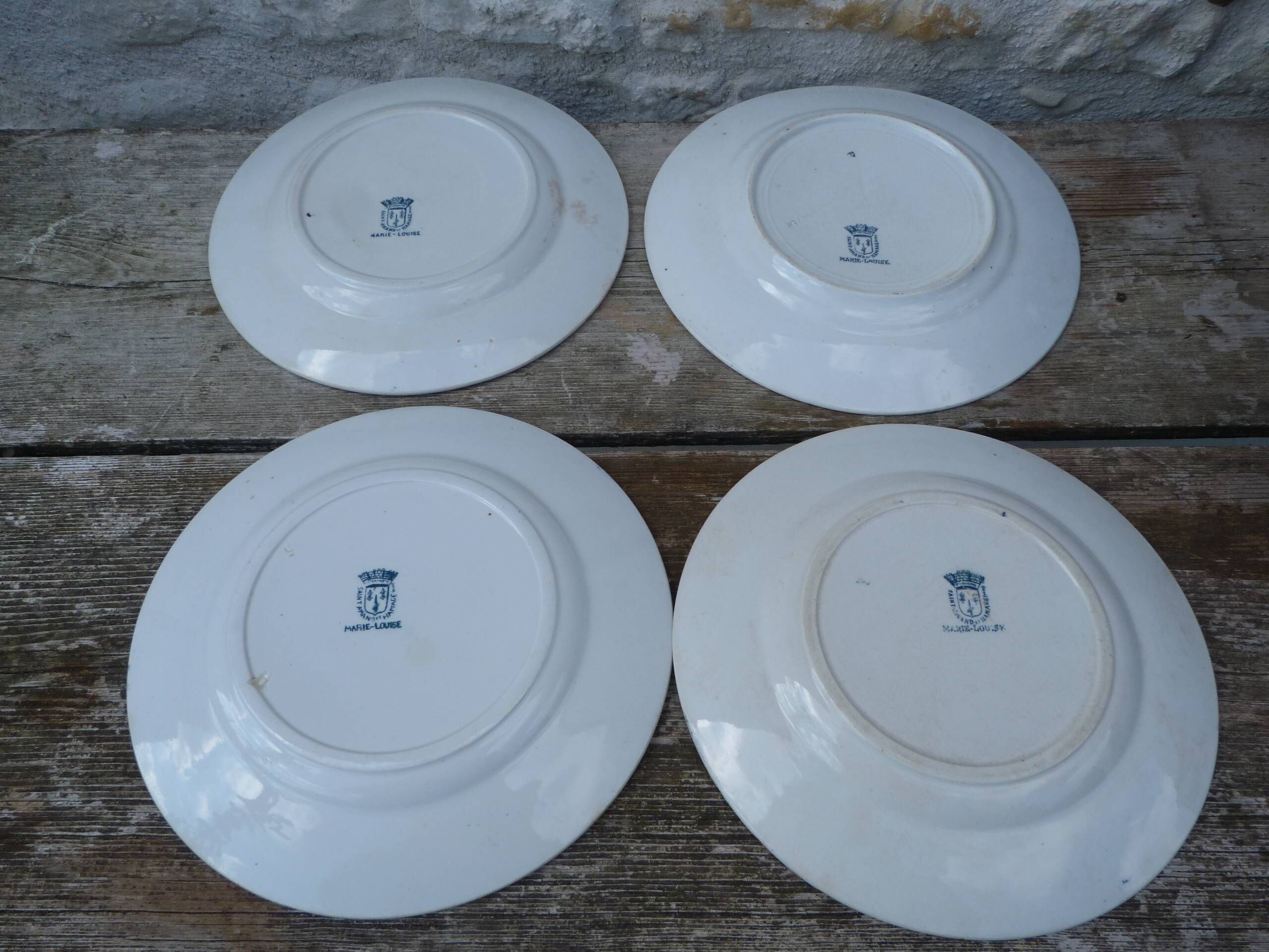Set of 4 Saint Amand Hamage Marie Louise service plates with b motifs