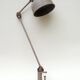 Lampe d'atelier articulée
