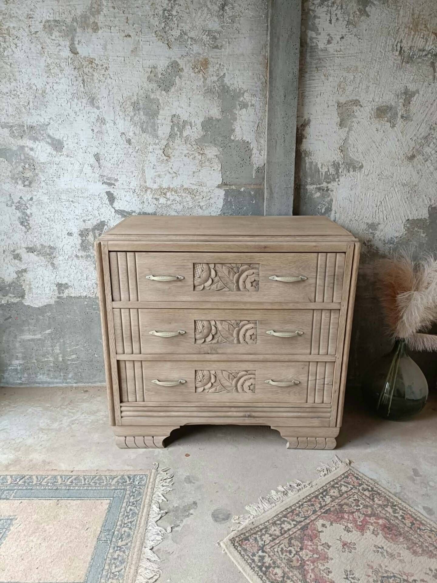 Art Deco chest of drawers