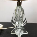 Lampe corps verre moulé avec abat-jour crème vintage