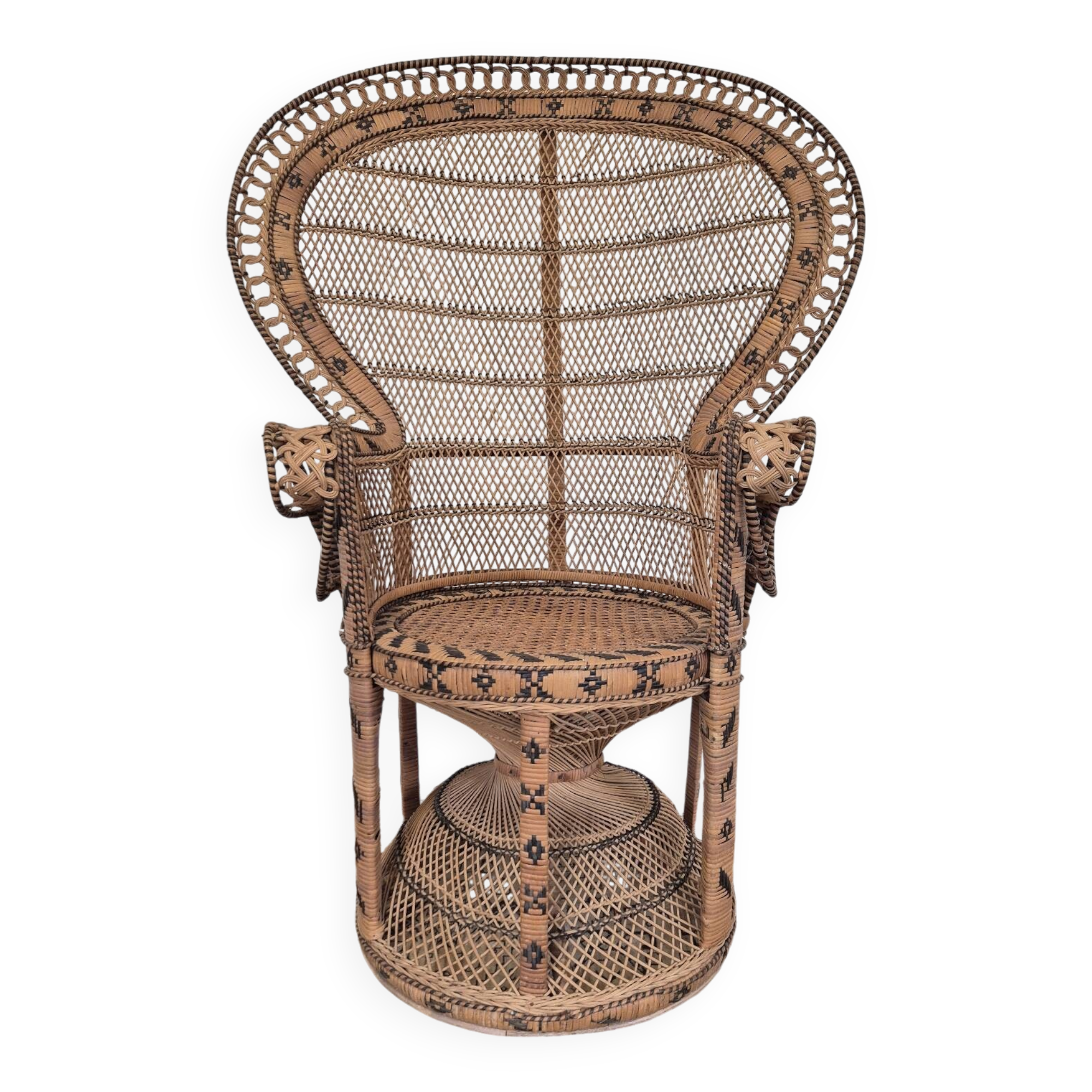 Fauteuil Emmanuelle "Peacock" vintage en rotin