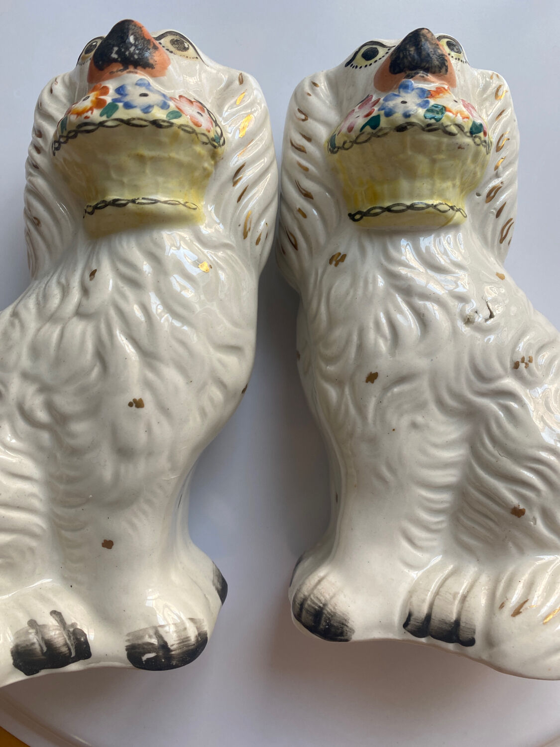 🐶 Pair of Staffordshire earthenware dogs