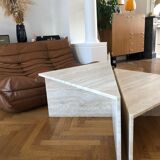 Table basse triangle travertin up & up vintage 1970 Italie