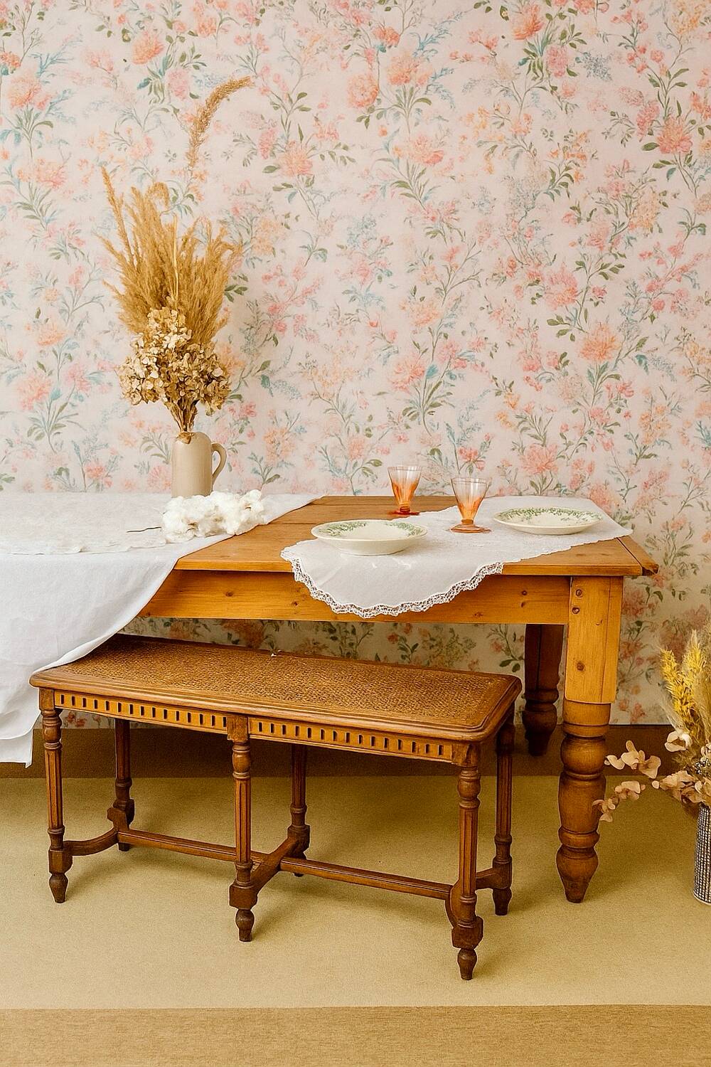 English farmhouse table in solid pine from the late 19th century, L187cm.